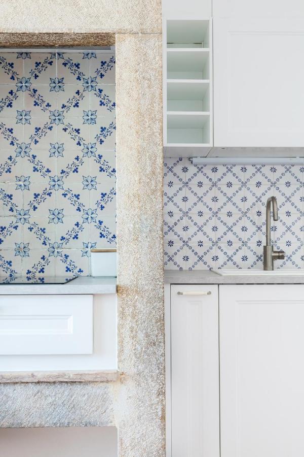 White & Blue Vintage Home In Graca Lisbona Esterno foto
