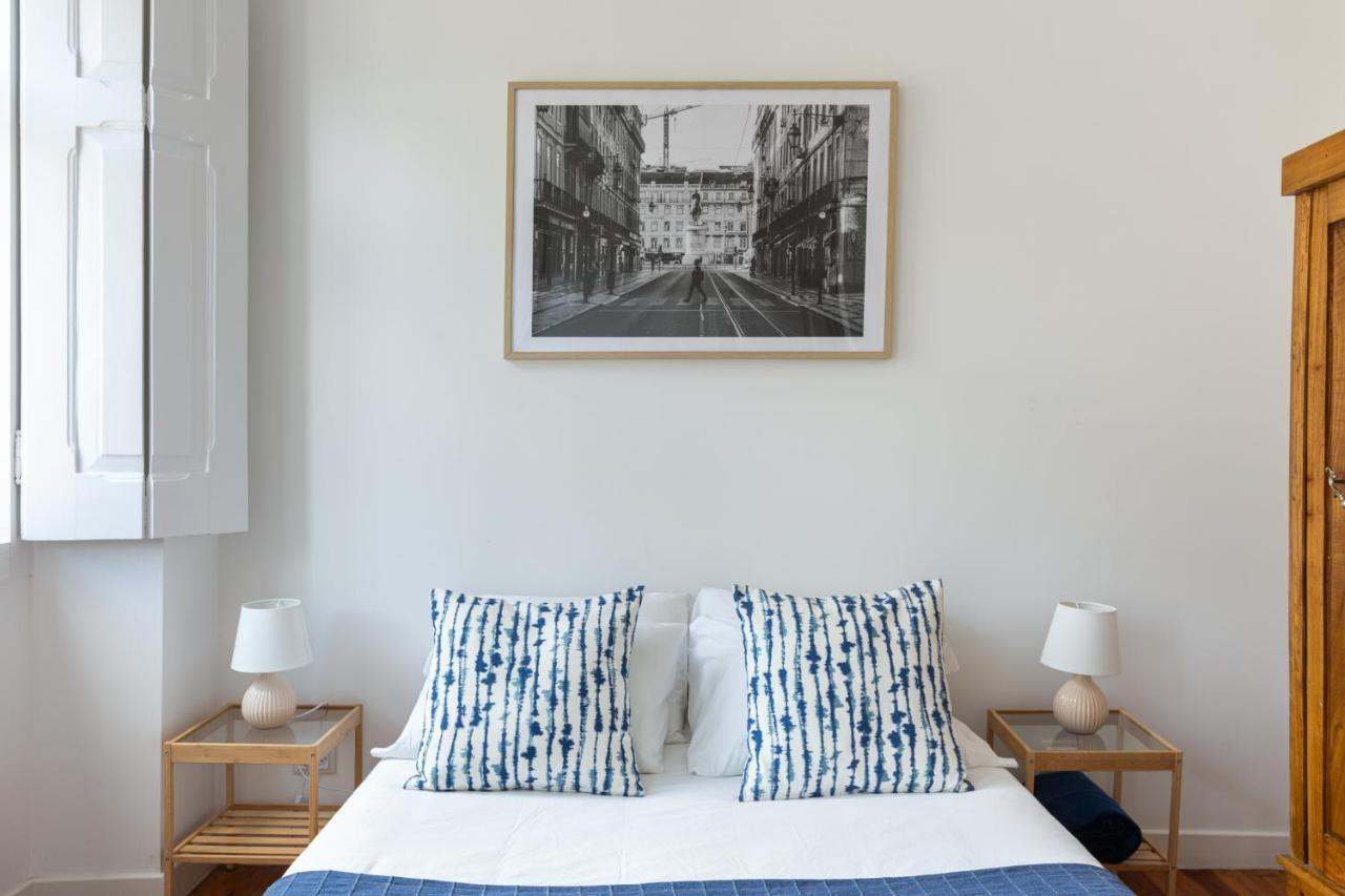 White & Blue Vintage Home In Graca Lisbona Esterno foto